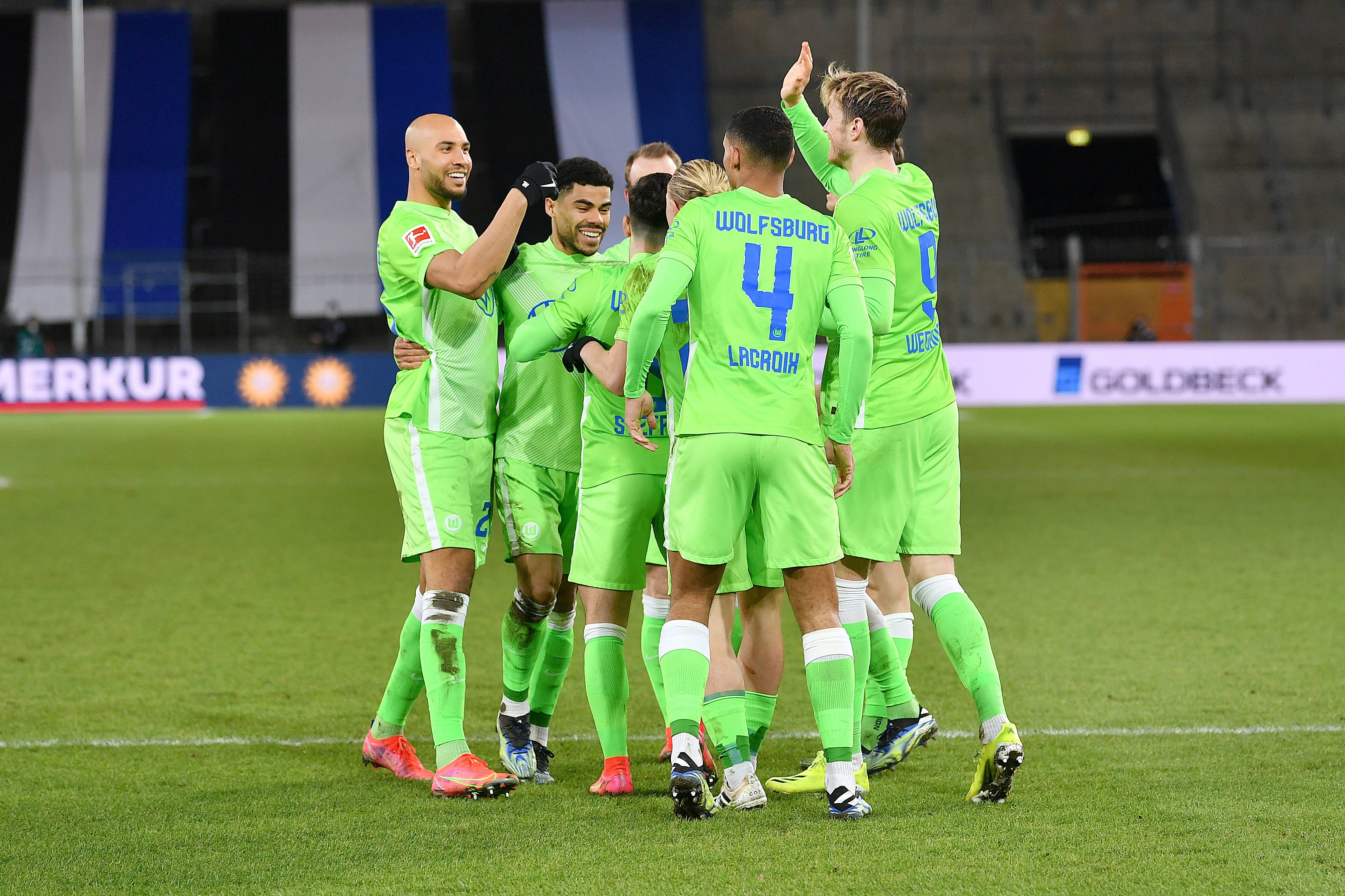 沙尔克队打破对手，积极备战德国足球豪门的简单介绍