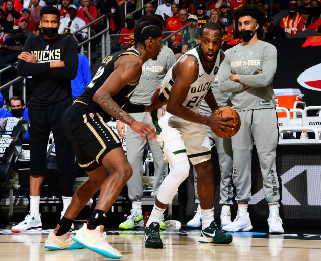 关于老鹰主场告捷，重返东部前八的信息