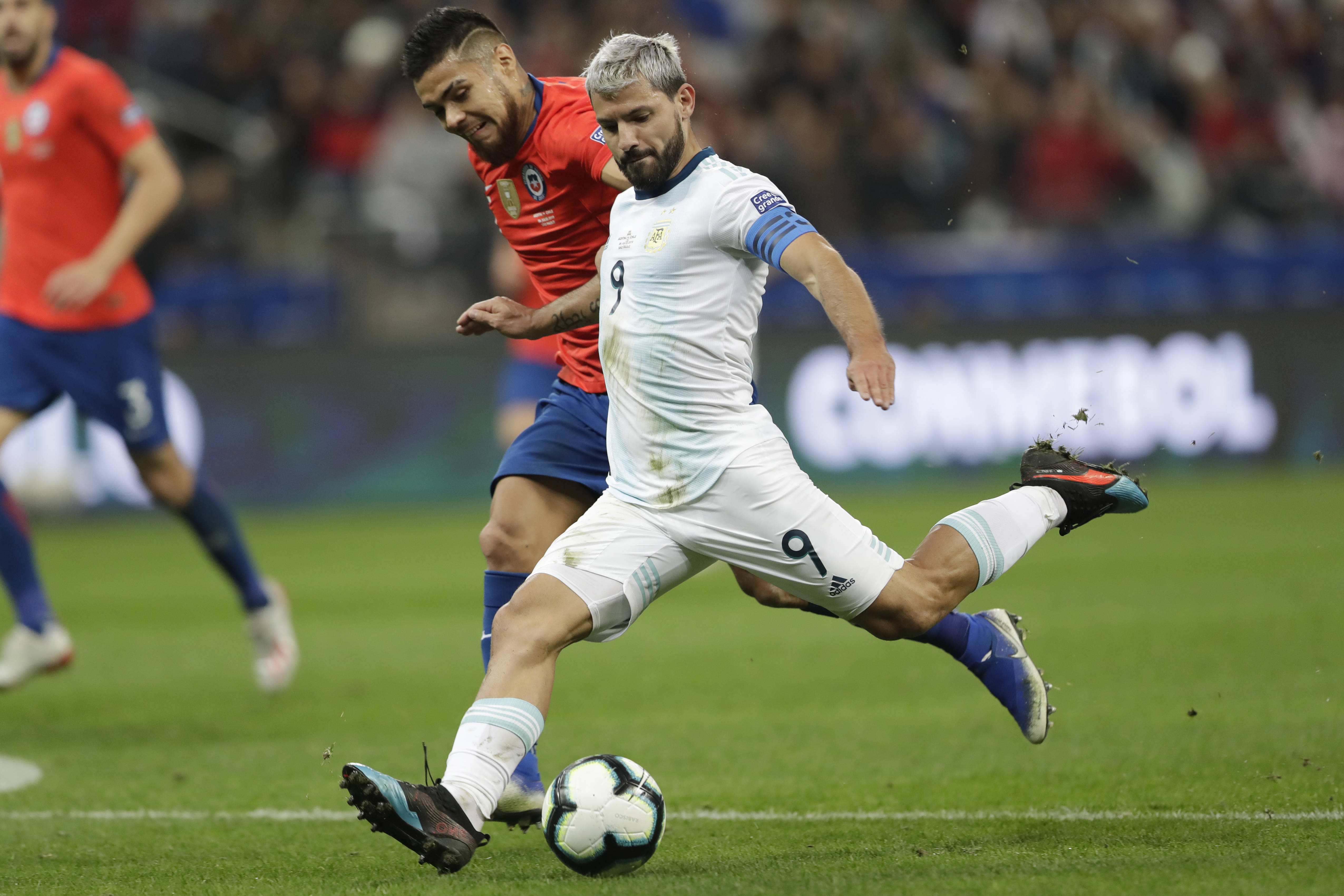 三亿体育体育app-哥伦比亚足球联赛迎来新一轮比赛